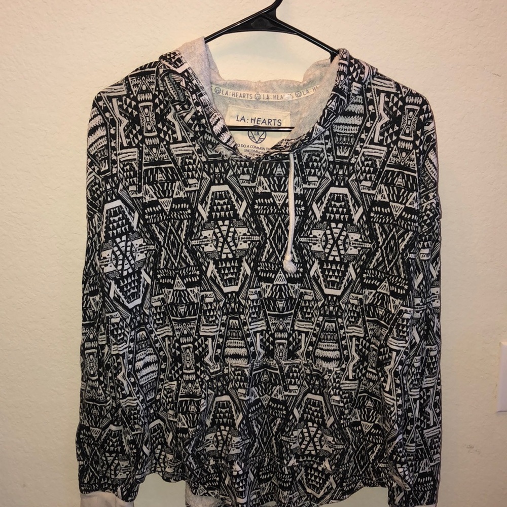 La hearts thin pullover